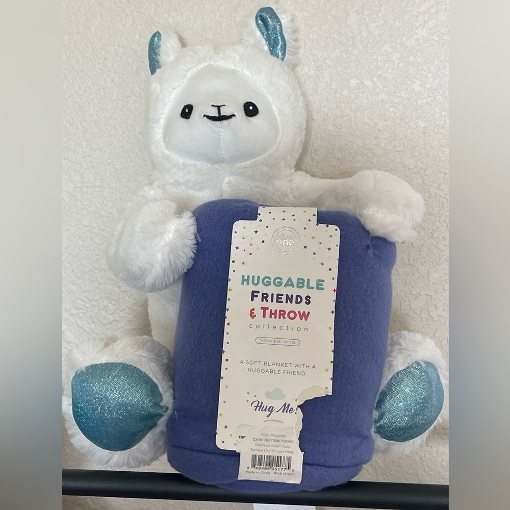 Adorable Huggable Friends & Throw, throw is 50” x 60”, smoke free home